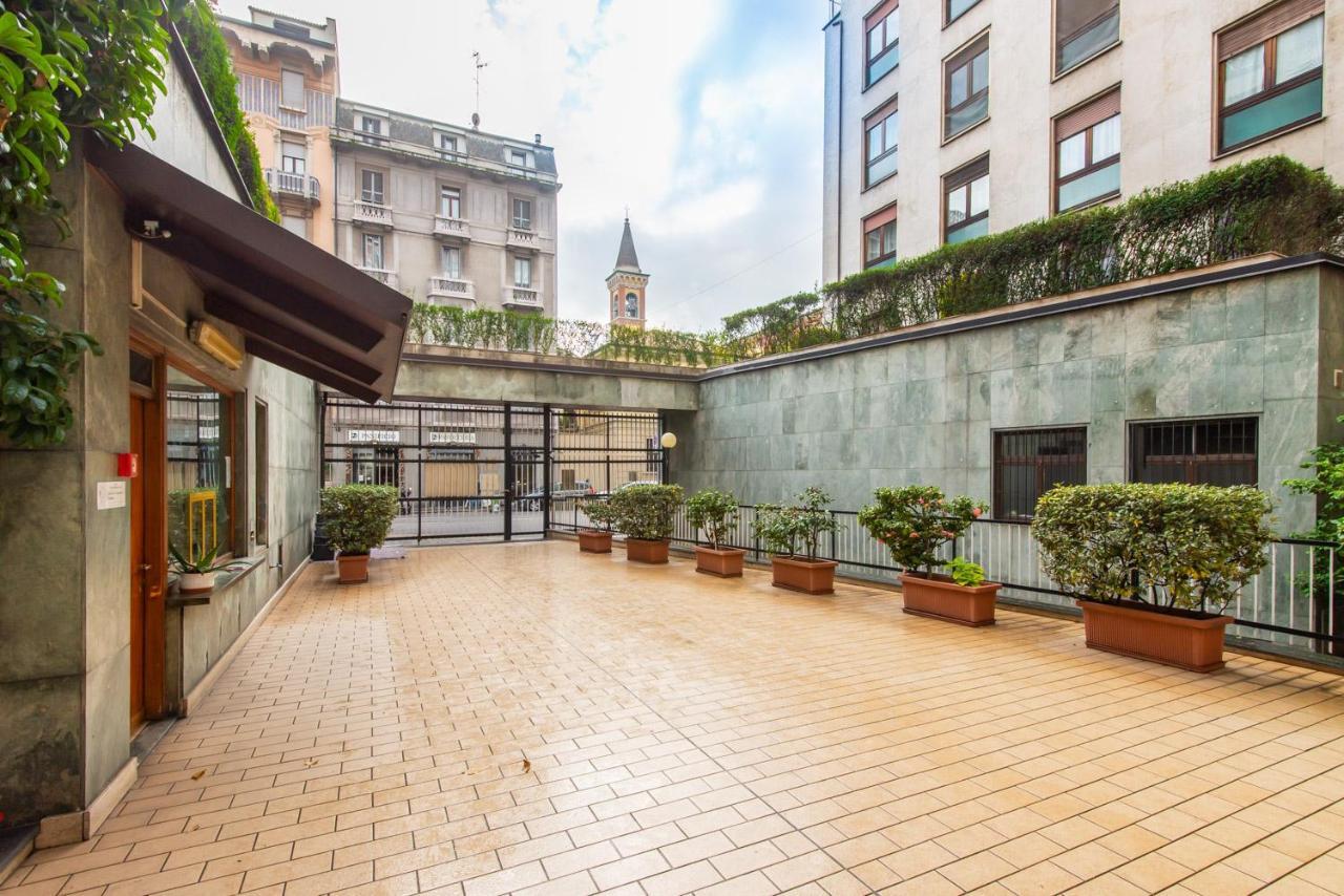 Central Guest House Milan Exterior photo